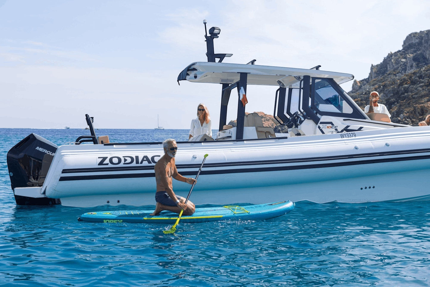 Zodiac X10CC RIB met ruim zwemplatform ideaal voor watersport en recreatie